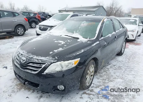 2011 Toyota Camry Xle z USA, uszkodzony, nr VIN 4T4BF3EK1BR148173
